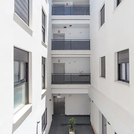 Malagasuite Centre Rooftop Pool Apartment *